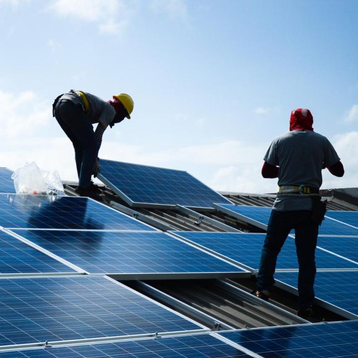 Mise en place de panneaux photovoltaïques Belleville-en-Beaujolais