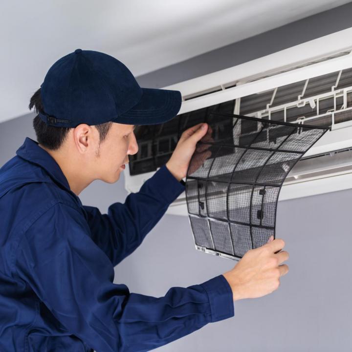 Oubliez les nuits étouffantes et les journées suffocantes grâce à notre solution de climatisation sur mesure